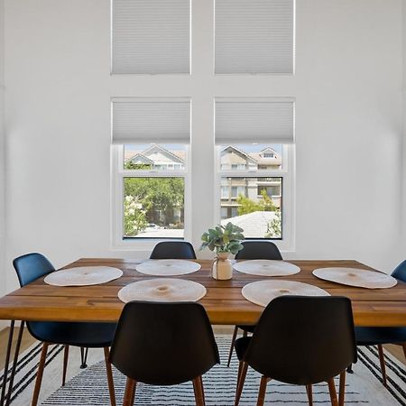 Chic Uptown Phoenix Home - Pool Table & Perfect Location ภายนอก รูปภาพ