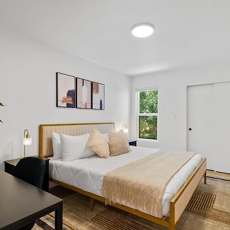 Chic Uptown Phoenix Home - Pool Table & Perfect Location ภายนอก รูปภาพ