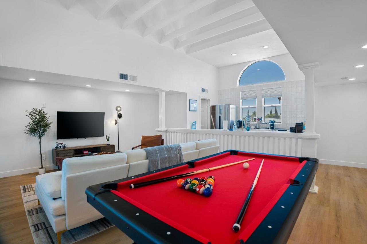 Chic Uptown Phoenix Home - Pool Table & Perfect Location ภายนอก รูปภาพ